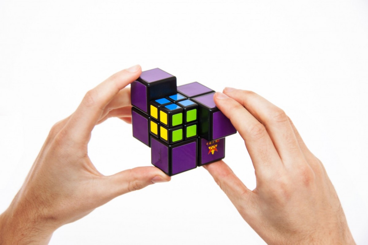 Страна кубика рубика. Головоломка МАМАКУБ (Pocket Cube)m5815. Pocket Cube Mefferts. Головоломка Meffert's МАМАКУБ. Meffert's головоломка куб.
