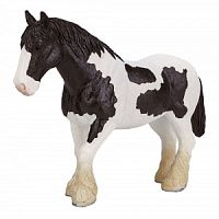 Лошадь Клейдесдаль, черно-белая