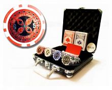 "Ultimate 100 Silver", Профессиональный набор для игры в покер.
