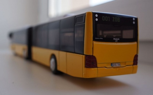 Автобус-гармошка Siku, жёлтый фото 4