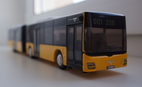 Автобус-гармошка Siku, жёлтый фото 5