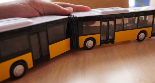 Автобус-гармошка Siku, жёлтый фото 3